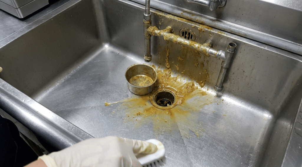 5 Ways to Prevent Grease Buildup in Commercial Kitchens